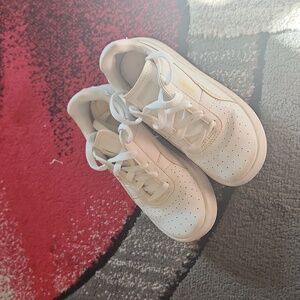 Kids white puma size 13C